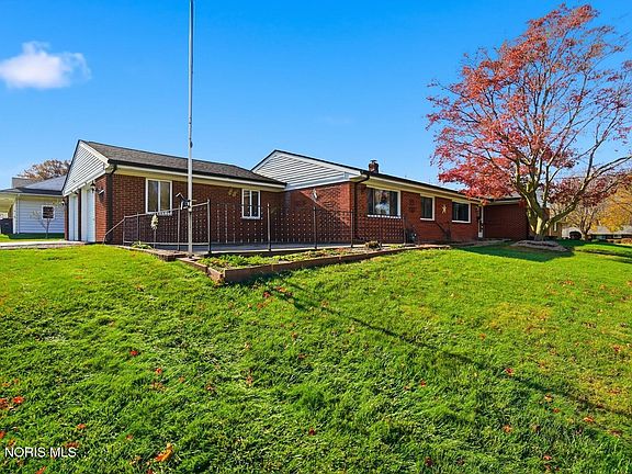 3rd image of 6115 Benalex Dr