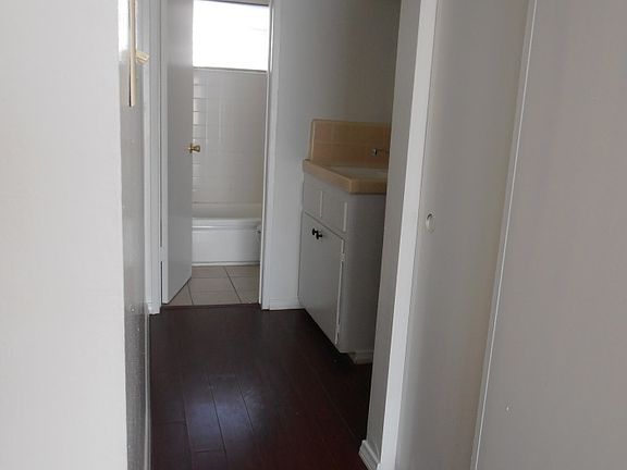 5th image of 3945 Frances Ave APT 11A