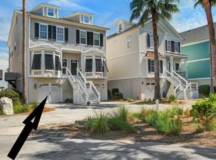 90 2nd St, Folly Beach, SC 29439