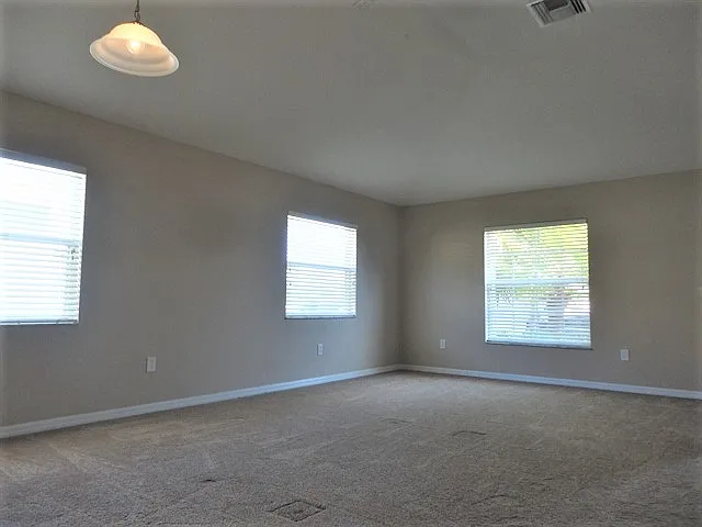 3213 Dunstable Dr — Photo 4