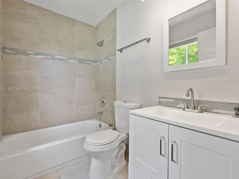 1458 SE 24th Ct #353 — Photo 23