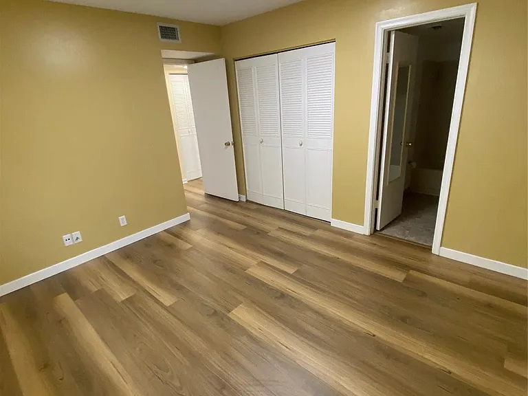 848 Twin Lakes Dr #19-G — Photo 10