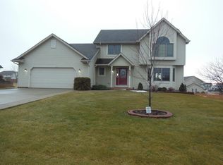 6009 Graceway Dr, Racine, WI 53406