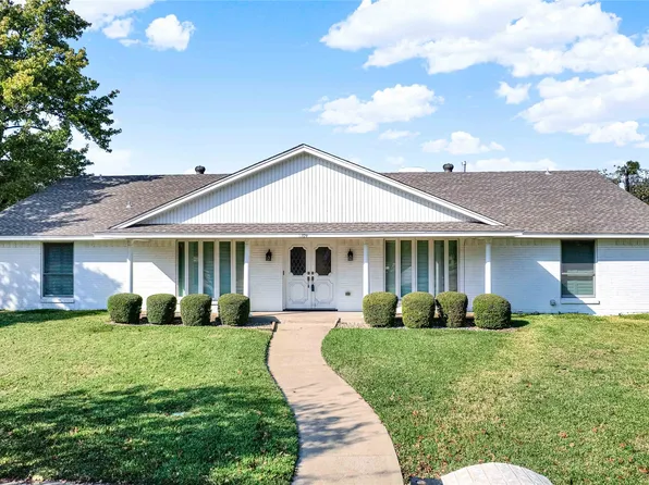 1104 W Lookout Dr, Richardson, TX 75080