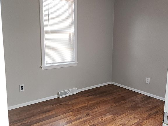 4th image of 9130 Corrington Ave