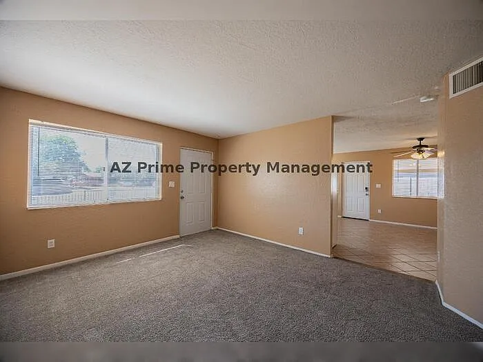 2130 W Cortez St — Photo 7