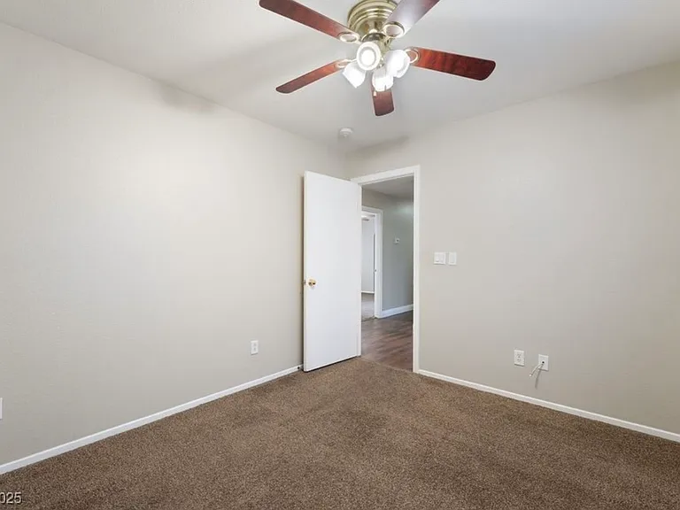 9633 Deer Park Ave — Photo 7