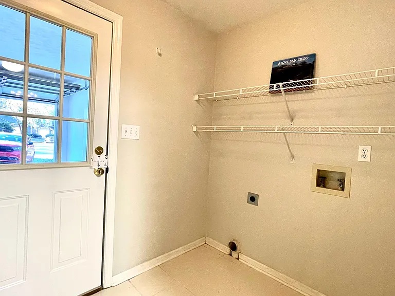 2998 Nutmeg Ct — Photo 18