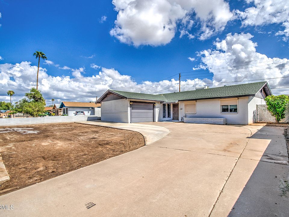 1st image of 2077 W HIDALGO Avenue