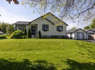 448 Boulton St, Cobourg, ON K9A 1X9