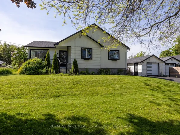 448 Boulton St, Cobourg, ON K9A 1X9