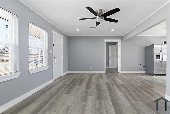 1717 N Harvard Ave — Photo 18