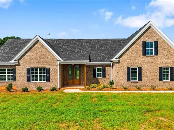 156 Greenhill Rd, Mocksville, NC 27028