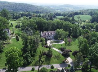 4 Halsey Farm Rd, Lebanon, NJ 08833