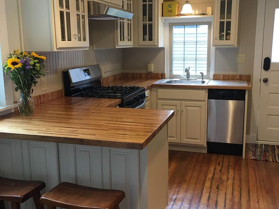 sunny kitchen