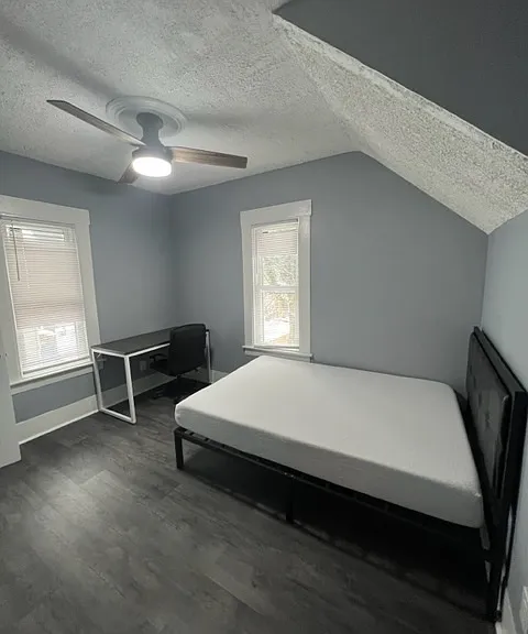 216 Bassett St #2 — Photo 8