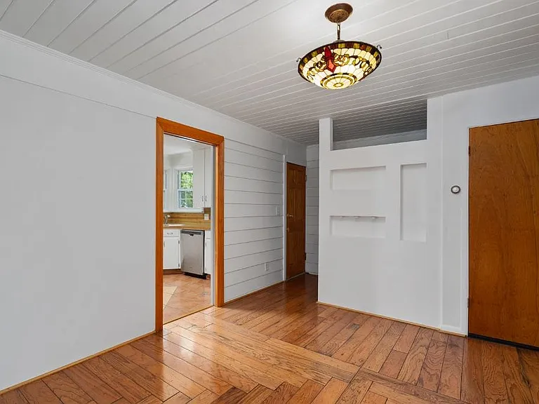 1212 Bentwood Rd — Photo 14