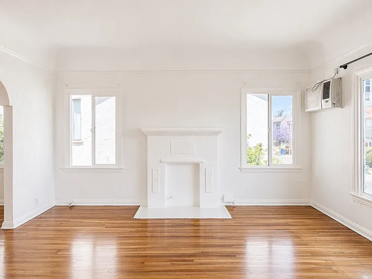 339 N Ogden Dr #1/2 — Photo 8
