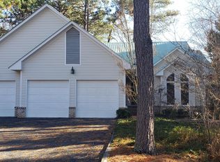 115 Turtle Point Rd, Pinehurst, NC 28374
