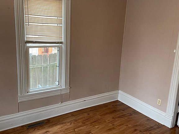 2nd image of 423 S 9th St #N