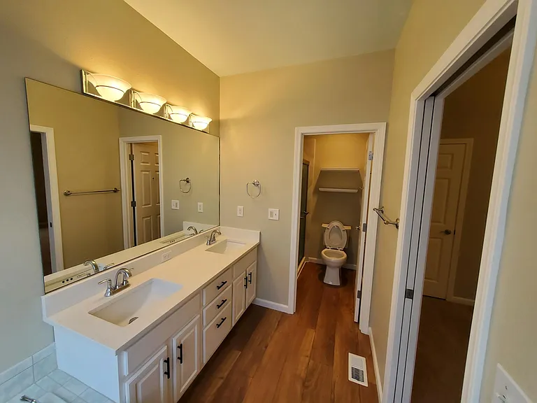 1203 NE 161st Ct — Photo 36