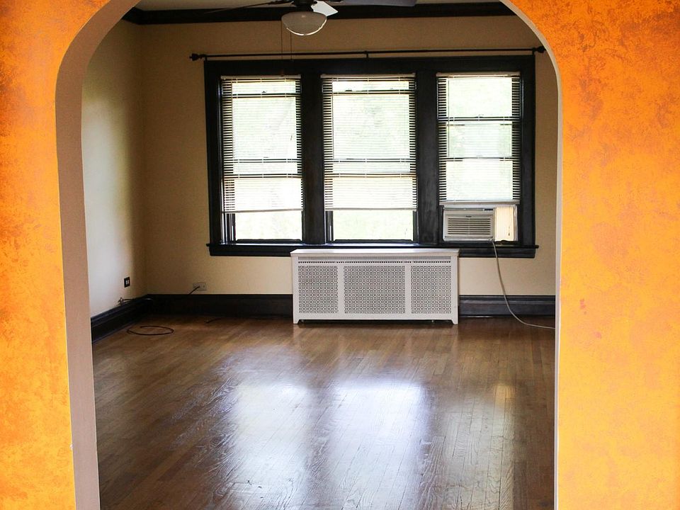 1st image of 1419 W Touhy Ave #12BB