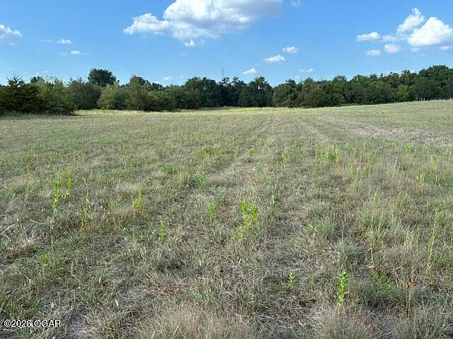 2nd image of Apple Rd