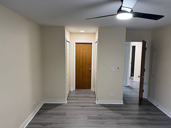 5th image of 208 Charleston Ct Unit 2