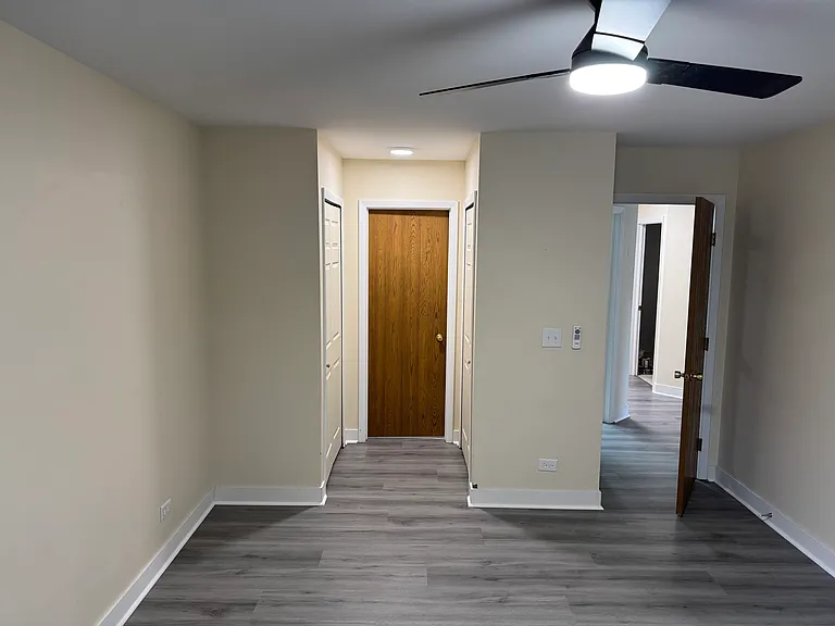 208 Charleston Ct #2 — Photo 5