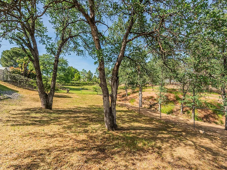 188 Woodcliff Dr — Photo 27