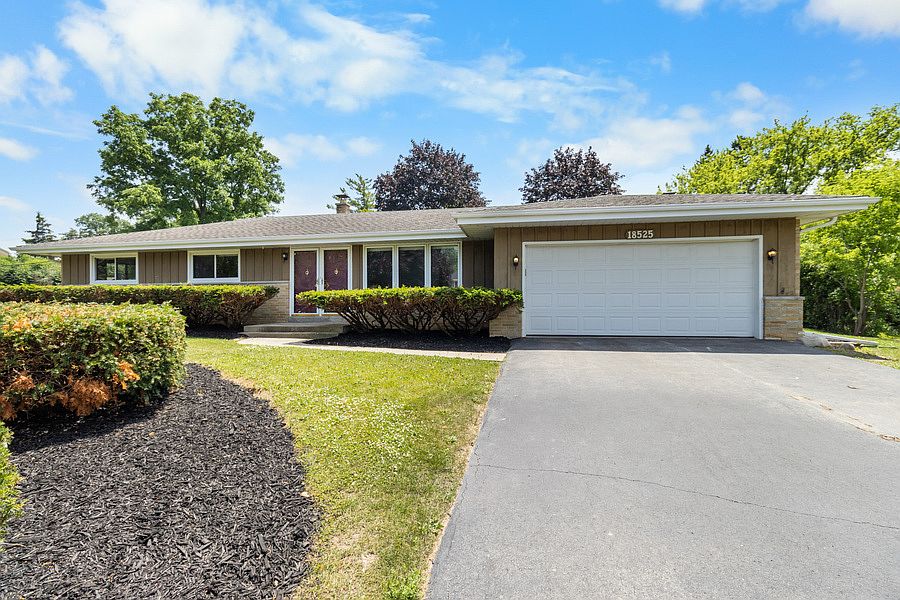 1st image of 18525 Heathway Ln