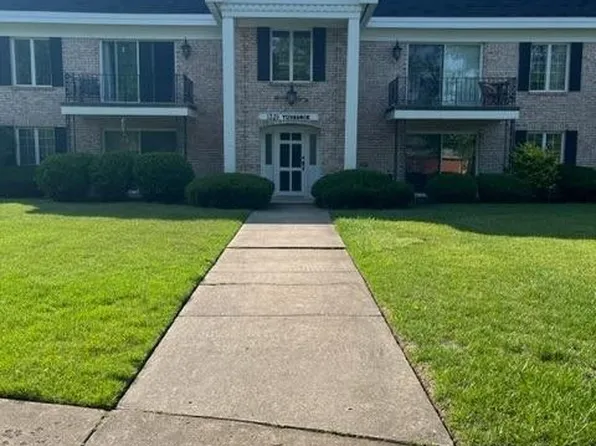 1229 Tuckahoe Pl APT 1B, Munster, IN 46321