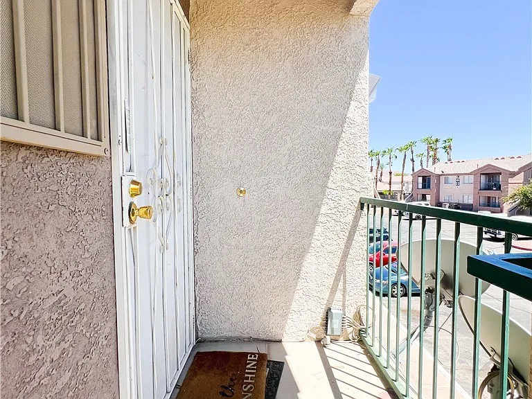 1520 Ben Or St #202 — Photo 9