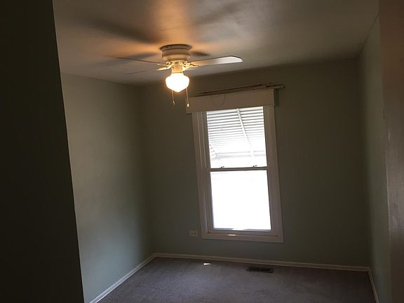 2nd image of 18W080 Jamestown Ln