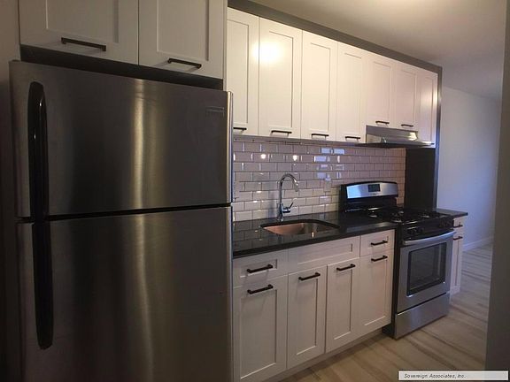 3rd image of 1370 Saint Nicholas Ave APT 23S
