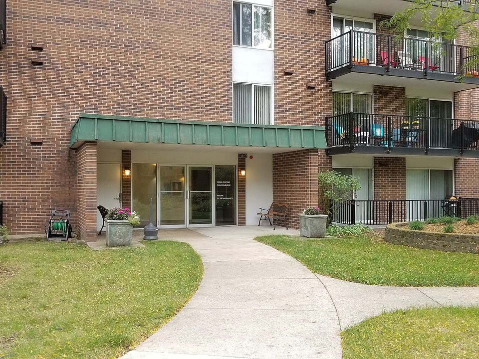 1st image of 5S040 Pebblewood Ln APT E205