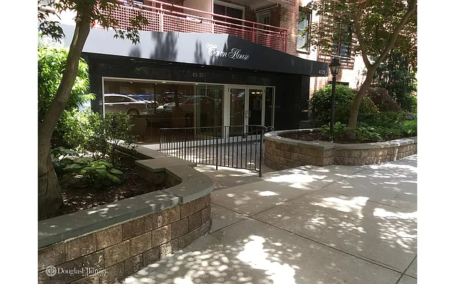 Sold by Douglas Elliman | media 14