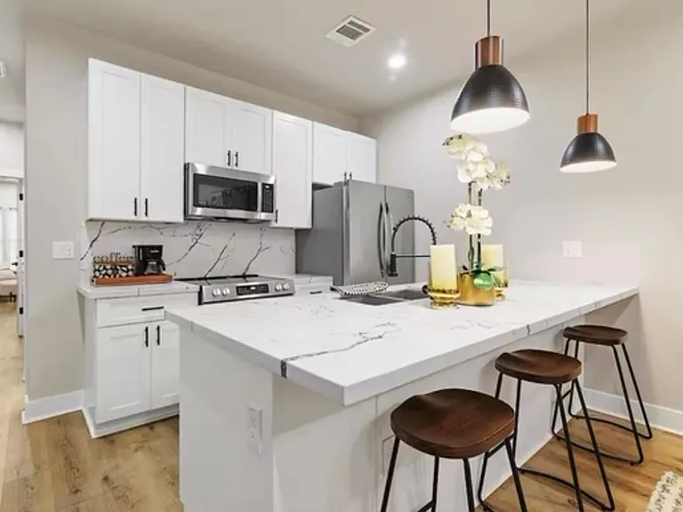 2406 Truxillo St #B — Photo 4
