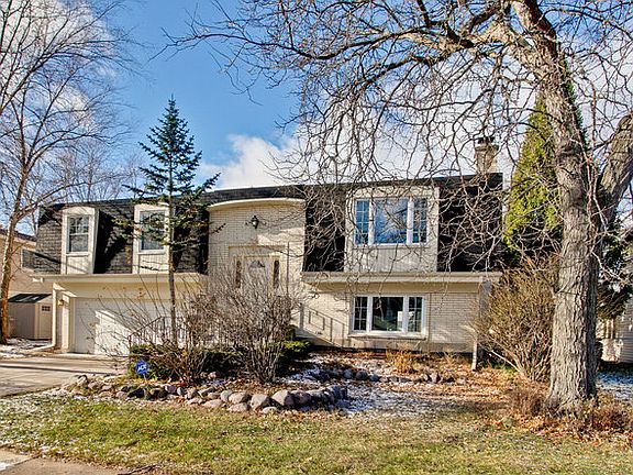 2nd image of 1390 N King George Ct