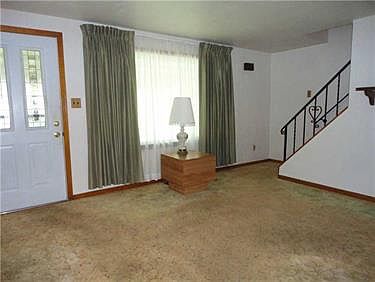 2nd image of 6217 Pleasant St