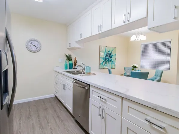 Meadowood Village Apartments