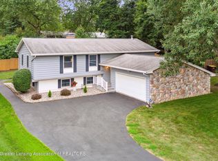 4383 Stoneycroft Dr, Okemos, MI 48864