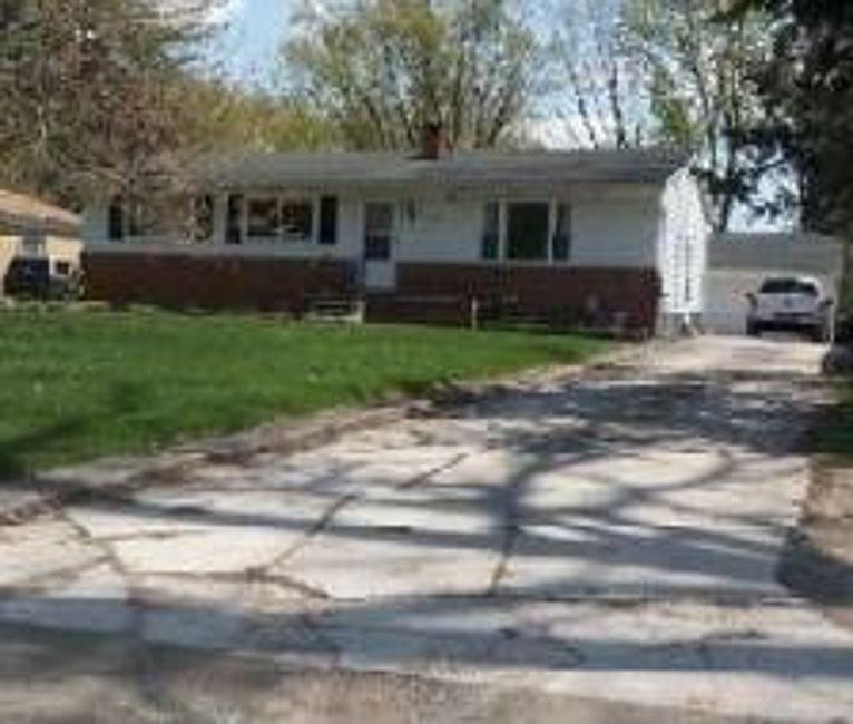 1st image of 15834 Marilyn Ave