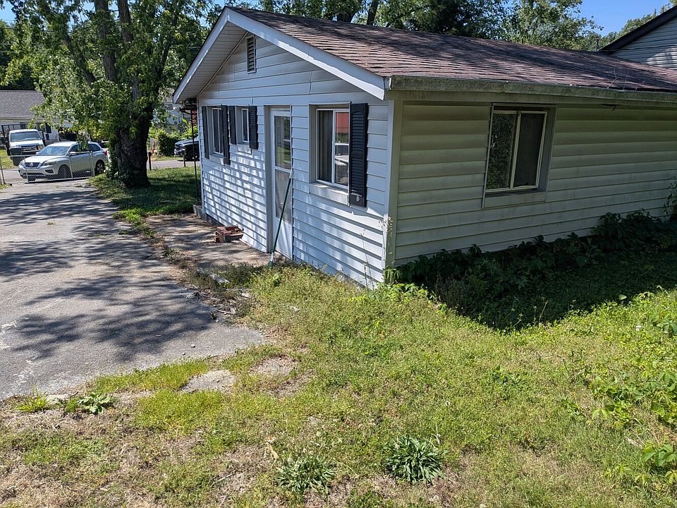 1st image of 1918 Sandusky Rd