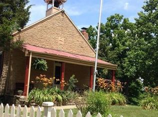 2353 Berkemeyer Rd, Hermann, MO 65041