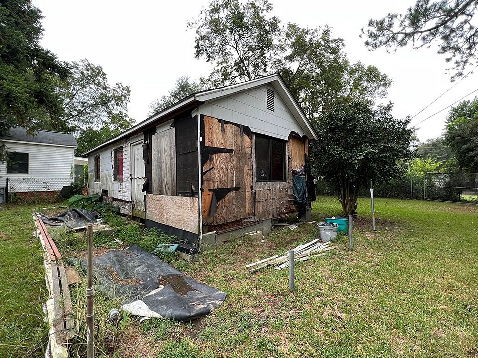 2nd image of 516 10th Ave