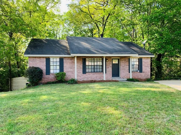 258 Azalea Dr, Millbrook, AL 36054