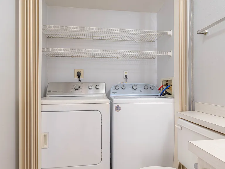 1170 6th Ave #24B — Photo 11
