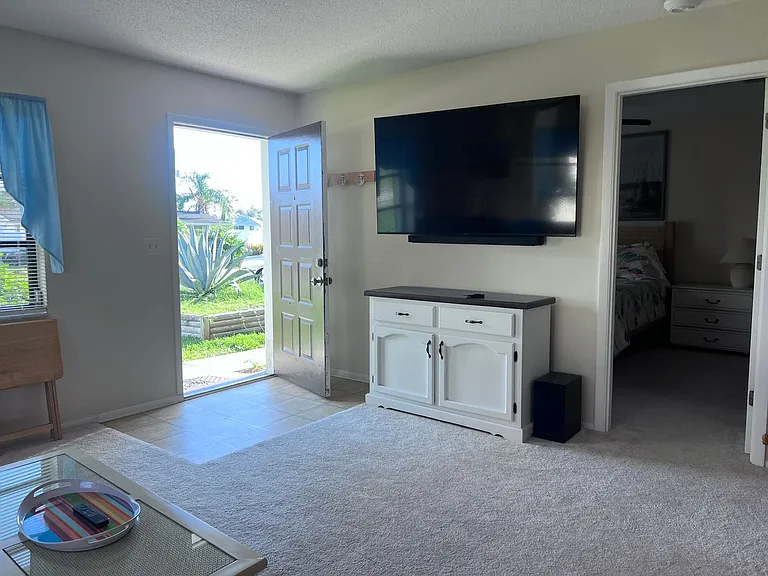 171 Abalone Rd — Photo 2