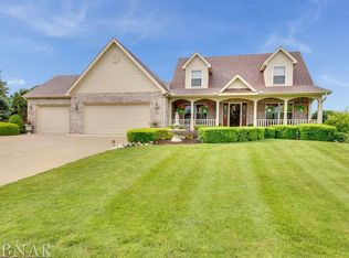 3506 Baywood Rd, Bloomington, IL 61704